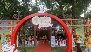 Gian Hàng Triễn Lãm Hội CHợ Du Lịch Công ty Golden Smile Travel