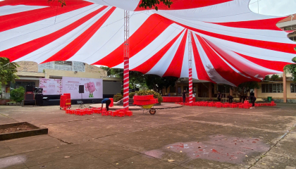 CHO THUÊ DÙ CHE SÂN TRƯỜNG 