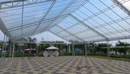 BÁN RẠP TRONG SUỐT